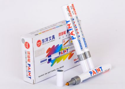 Bút sơn Toyo nhỏ