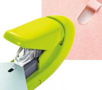 Bấm giấy nhựa không ghim Plus
